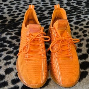 Maxima sneakers from Steve Madden, never worn